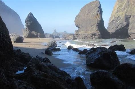 Whether it's a pool or fitness centre, ihg has the hotel for you. Secret Beach, Lincoln City, OR | Travel, Travel, Travel ...