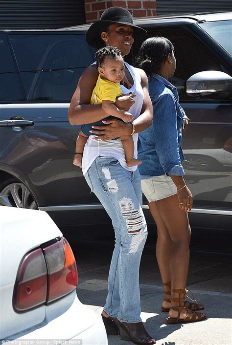 Kelly Rowland Steps Out With Her Cute Son Photos