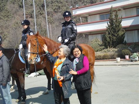 Dalians Mounted Policewomen In Full Leather Uniform Dalian Leather