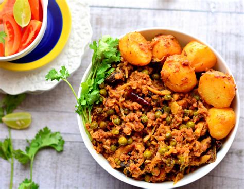 Darothis Kitchen Keema Aloo Matar Minced Mutton Curry With Potatoes