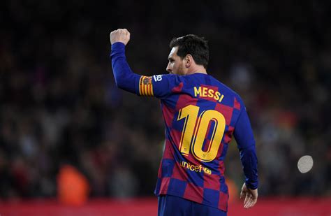 Lionel messi is an argentinian soccer player for fc barcelona. Top 10 Highest Paid Soccer Players in the World 2020