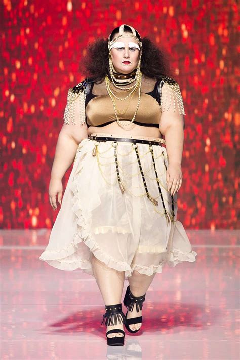 Im A Plus Size Runway Model My Experience Bringing Body Positivity