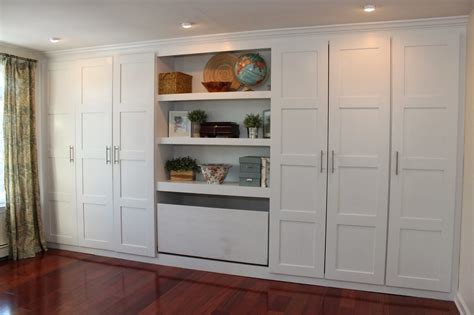 Real simple helped a busy working mom transform her clothes closet, from what's in it to where it all goes. meg & the martin men: Week 1 of the One Room Challenge