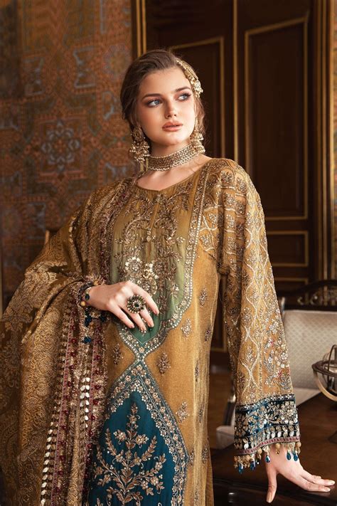 Pakistani Dresses Online Dubai Based All Major Brands Pakistani Suits Party Wear Pakistani
