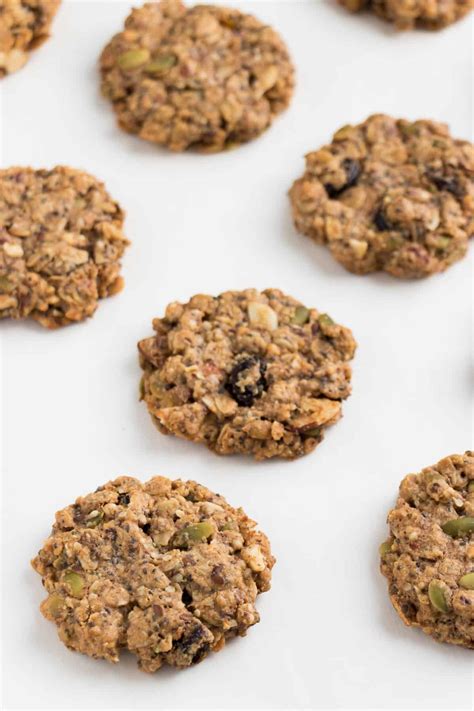 These cookies have almonds, hemp seeds, flax seeds, oats, pumpkin seeds, almond butter and are sweetened with maple syrup. Superfood Breakfast Cookies | Recipe in 2020 | Breakfast ...