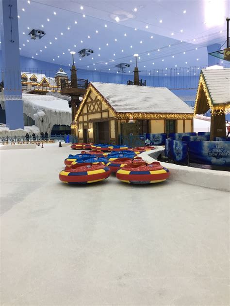 South Chinas Guangzhou Opens Largest Indoor Ski Resort Cgtn