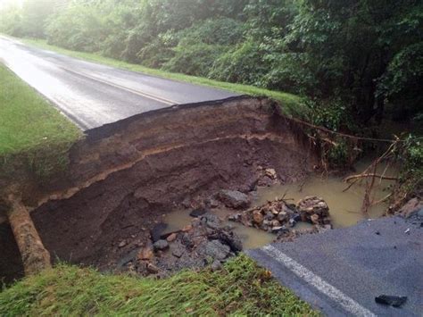North Carolina Man Rescued After Driving Into Huge Sinkhole — Earth