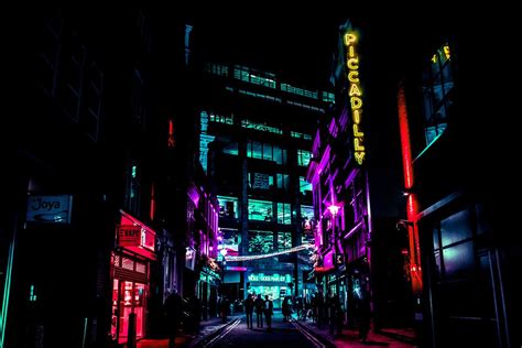 Pin By Julius Deguzman On Blenders 2018 Vibe Neon Nights Neon Night