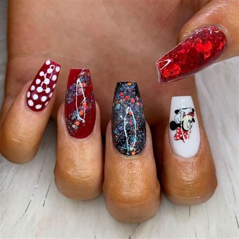 Updated 30 Awesome Minnie Mouse Nail Designs January 2020