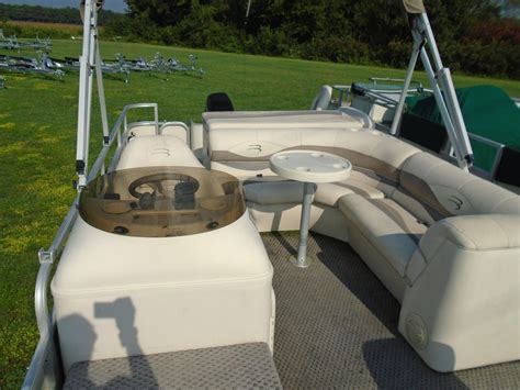 2004 Used Bennington Pontoon Boat For Sale 7495 Selbyville De