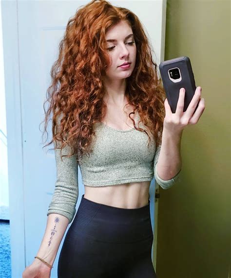 🐝 Bo On Instagram “a Rare Mirror Selfie From Me 😁🤷‍♀️ Redhead Mirrorselfie Tattoo