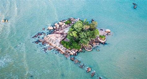 Viral Pulau Terkecil Di Dunia Ada Di Singkawang Luasnya Hanya 0 5