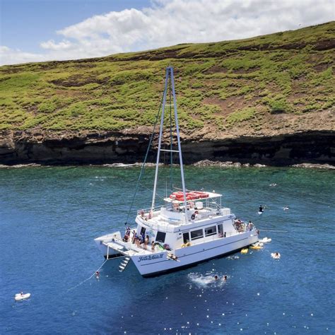 Four Winds Molokini Maui Snorkel Tour
