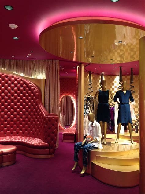 Etoile 'la Boutique' Opens in Abu Dhabi at The Galleria - Haute Living