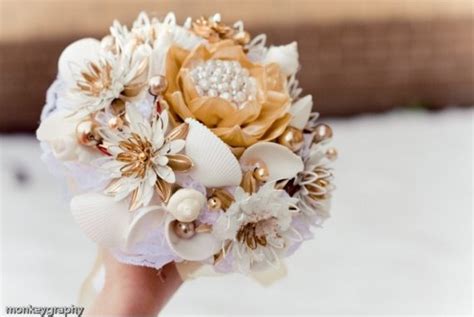 This roundup is all about wedding bouquets for such wedding. Unique Wedding Idea - Non-floral Wedding Bouquets - A ...