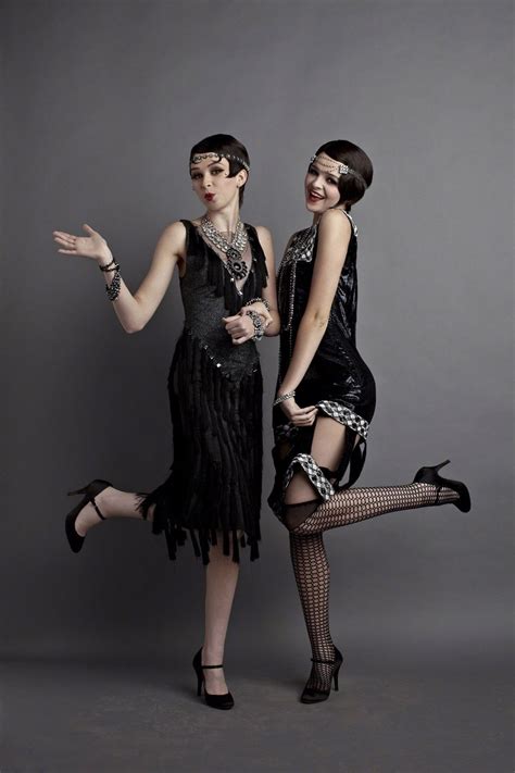 Flapper Style Roaring 20s Fashion 1920s Fashion