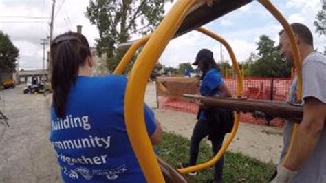 Milwaukee Lot Transformed Into Packers Approved Playground With Help