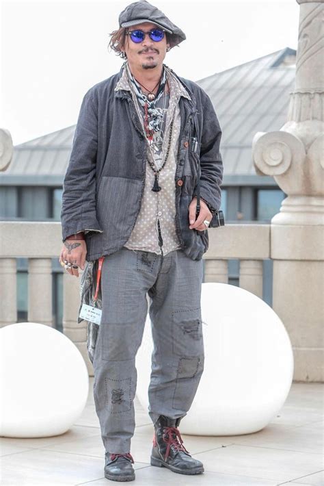 Johnny Depp Outfit From April 16 2021 Whats On The Star