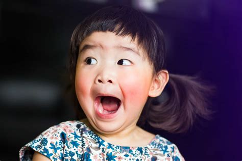 These 11 Hilarious Toddlers React To Pregnant Women