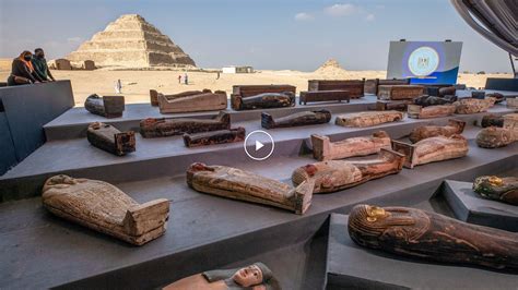 Mummies Discovered In Egypt Necropolis The New York Times