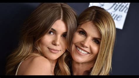 Lori Loughlins Daughter Vacationed On Usc Trustees Yacht As Scandal