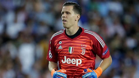 Szczesny a 'step away' from juve renewal. Wojciech Szczesny: Napoli are Juventus' biggest challengers - but our defence can cope