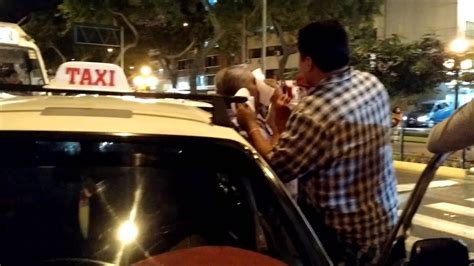 Whatsapp Peatón Golpeó A Taxista Que Se Estacionó Sobre Vía Peatonal