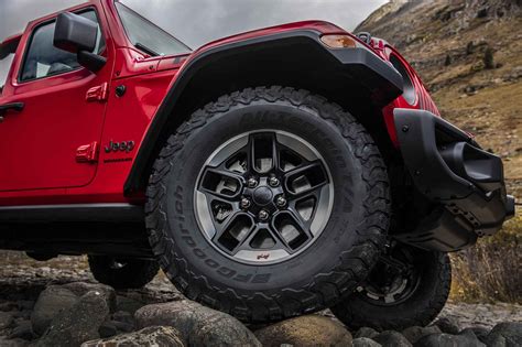 Jeep Jl Tires Jeep Wrangler Jl Tire Sizes And Wheels