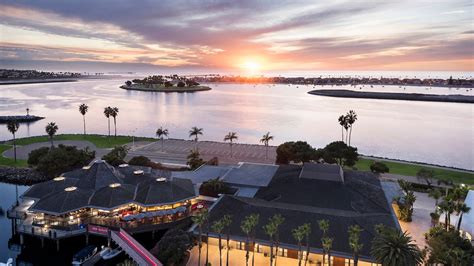 Resort Hotel In Mission Bay San Diego With Water Slides Hyatt Regency