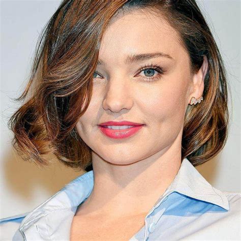 Short Haircuts For Round Faces 14 Hairstyles Haircuts