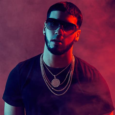 Anuel aa muestra nueva musica de su album en instagram vivo! Descargar música de Anuel AA