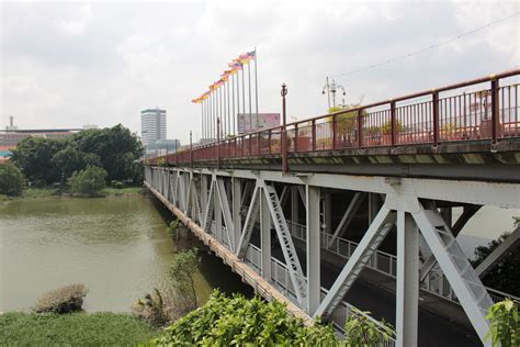 The place looked deserted, but don't judge a book by its cover. Best things to do in Klang