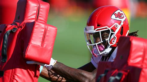 Photo Gallery Chiefs Training Camp Practice Day 14