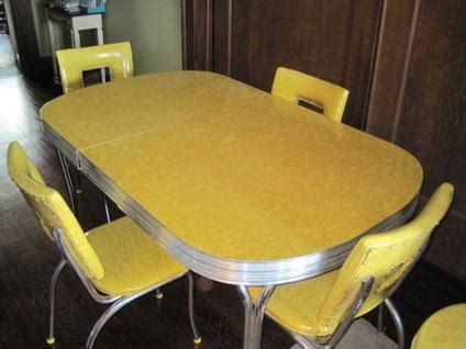 Theres no better way to do so than with a retro kitchen table and chairs to match. OBO 1950's Tru Chrome Vintage Chrome & Formica Yellow ...