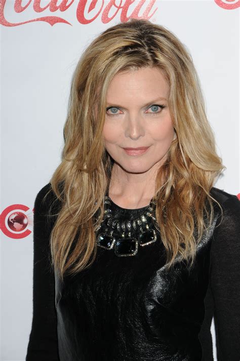 Michelle Pfeiffer Photo Gallery 199 High Quality Pics Of Michelle