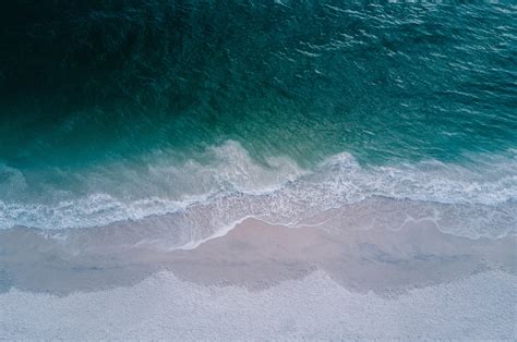 2560x1700 Seashore Top View Beach 4k Chromebook Pixel Hd 4k Wallpapers