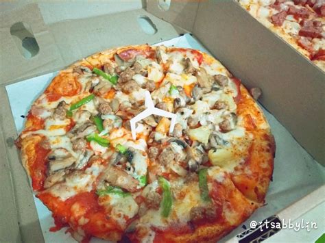Get delivery or takeaway today. Pizza Hut Delivery (PHD), Bintaro, Tangerang - Lengkap ...
