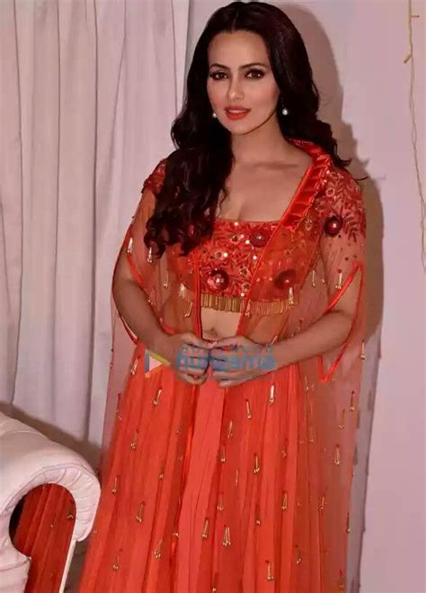 Sonam Khan At Diwali Party Dresses Diwali Party Formal Dresses