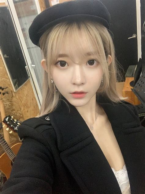 Yurisa Babyyurisa Twitter In 2022 Korean Model Model Singer