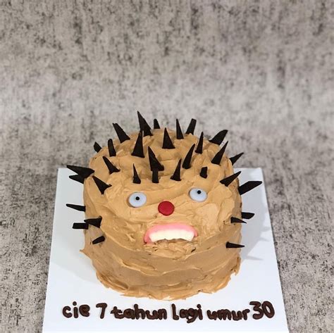 Toko Kue Yang Jual Ugly Cake Kocak Buat Ngeprank Nibble
