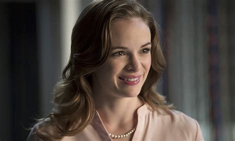 11 Caitlin Snow Moments That Prove ‘the Flash’ Scientist Can Keep Up With The Fastest Man In The