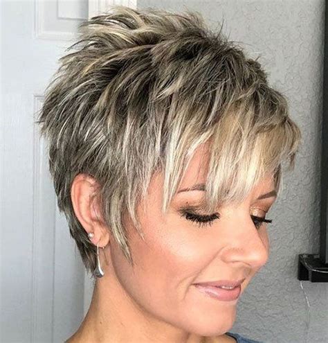 Shimmering Short Pixie Hairstyle Ideas For Cute Women To Try Asap 30
