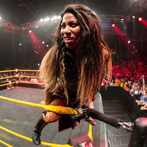 Ember Moon Nxt Divas Womens Wrestling Female Wrestlers