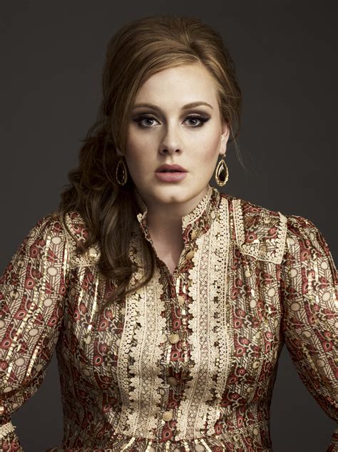 Adele Fotos Biográfia E Vídeos De Música Da Cantora Adeleminuto Ligado