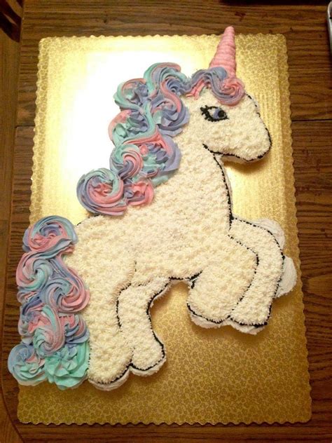 Unicorn Cupcake Cake I Couldnt Find Any Directions But It Looks