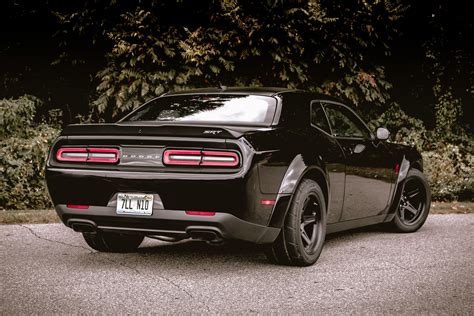 Specifically, how unique is a specific demon's combination of colors and options? Dodge Challenger SRT Demon (41 фото)