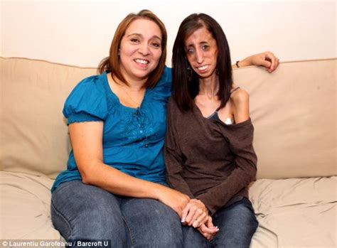 Cruelly Dubbed Worlds Ugliest Woman Lizzie Valasquez Begins Inspirational Tour To Beat Bullying