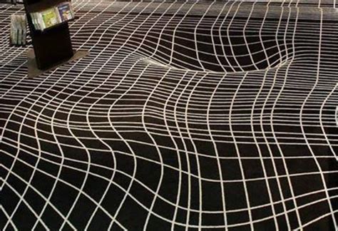 This Confusing Optical Illusion Carpet Is Making Everyone Watch Their