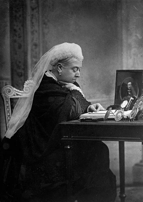On The Anniversary Of Her 200th Birthday Newly Discovered Footage Of Queen Victoria Shows Her