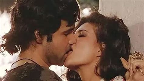 Ranbir Kapoor Deepika Padukone To Hrithik Roshan Katrina Kaif 15 Most Sensuous Kissing Scenes